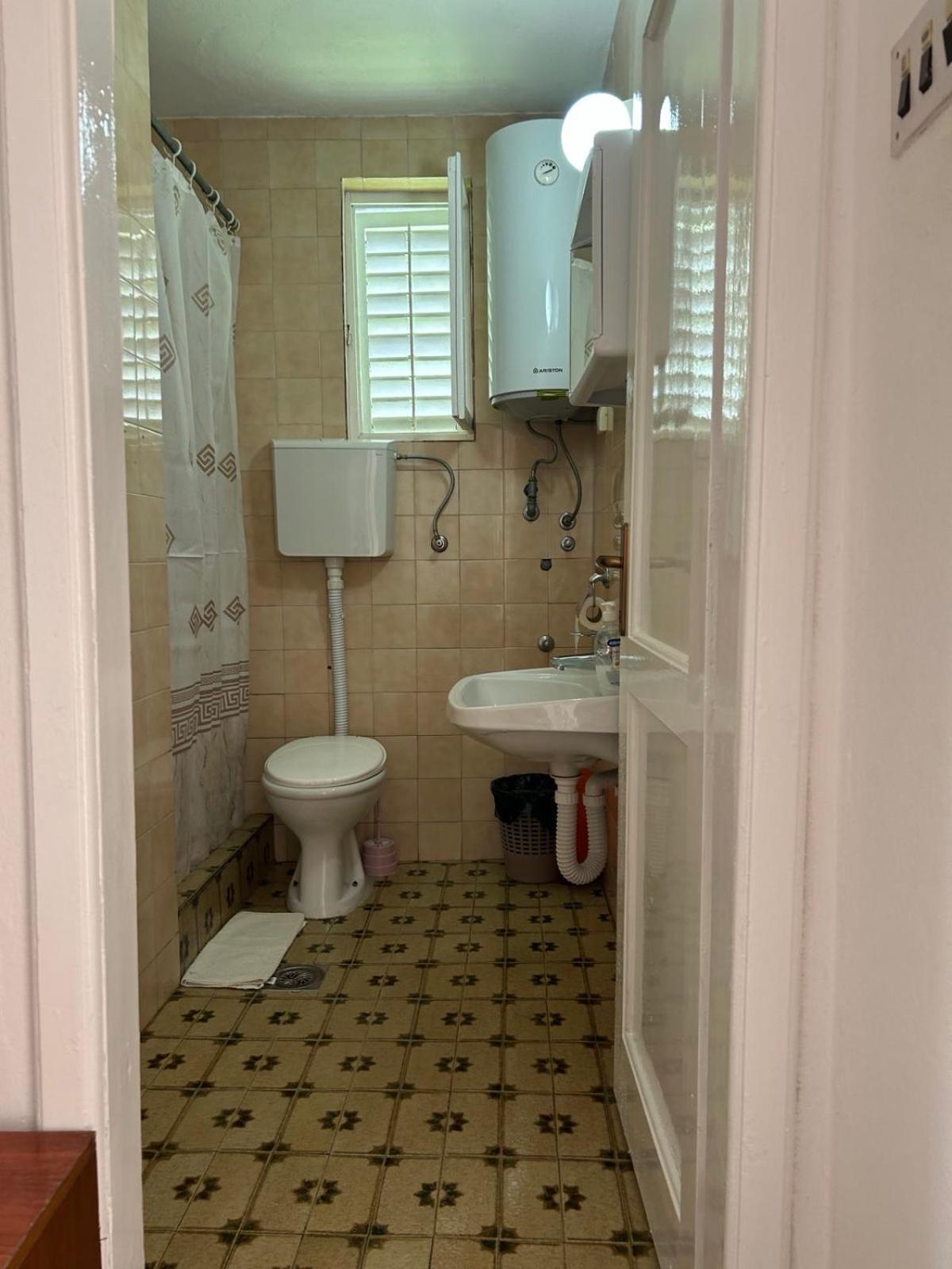 Apartments And Room Mv Petrovac المظهر الخارجي الصورة